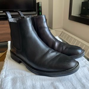 Camper Black Leather Chelsea Boots